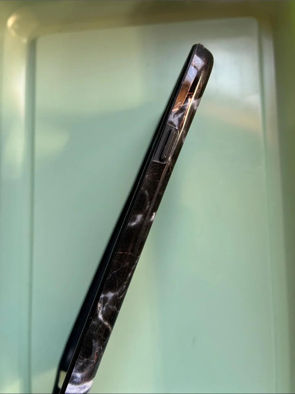 Black iPhone Case SE / 7 / 8 Marble Print White & Copper Veins